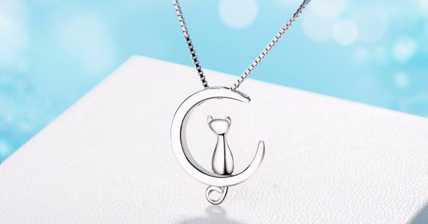 Colar Gato na Lua – onde comprar, quanto custa e quanto tempo demora para chegar