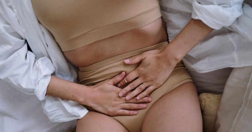 Por que você deve parar de usar sabonete íntimo